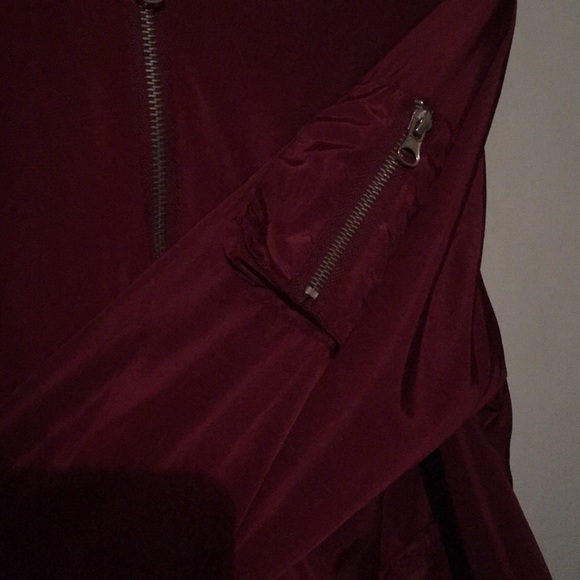 Maroon jacket - Picture 3 of 4